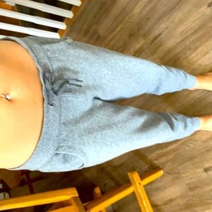Comfy grey sweat pants!